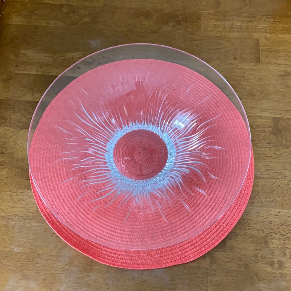 Glass centerpiece